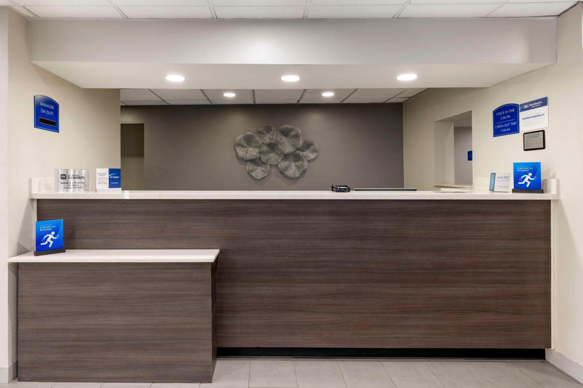 Best Western Heartland Inn Mattoon Экстерьер фото